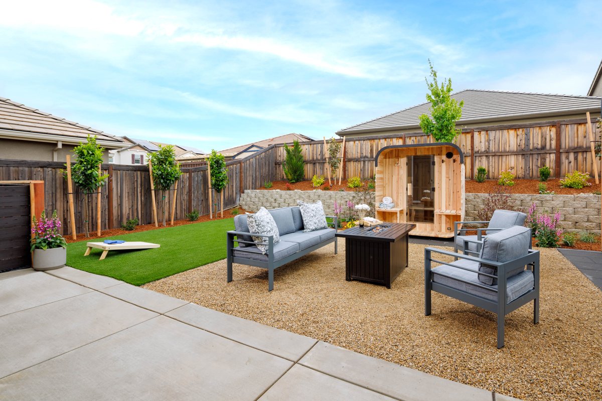 The Backyard Retreat — gallery photo 1