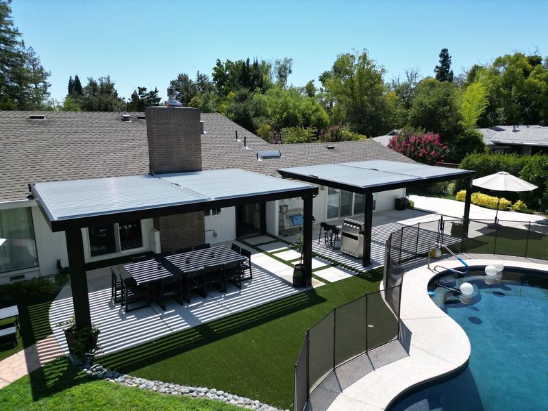 Courtney Residence — gallery photo 1