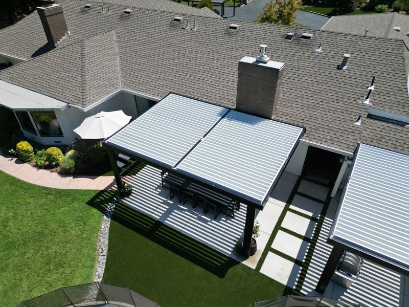 Courtney Residence — gallery photo 2